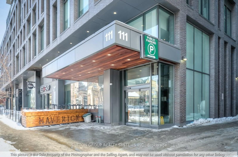 home for lease on 523-111 Bathurst Street