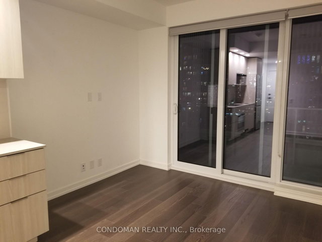 2012 - 20 Tubman Avenue
