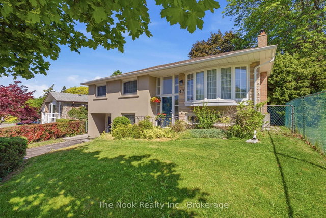 47 Cresthaven Drive