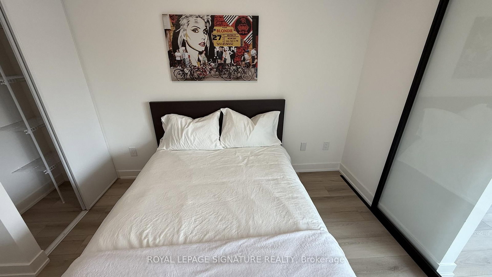 203-5 Lakeview Avenue, Toronto, ON, photo 4