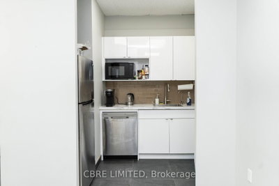 Unit Unit 520 — 220 Duncan Mill Road — photo 5