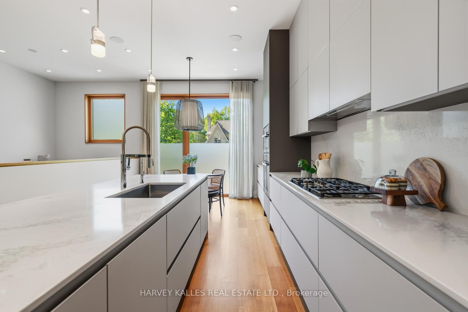 67 W Heath Street • Toronto, ON photo 15