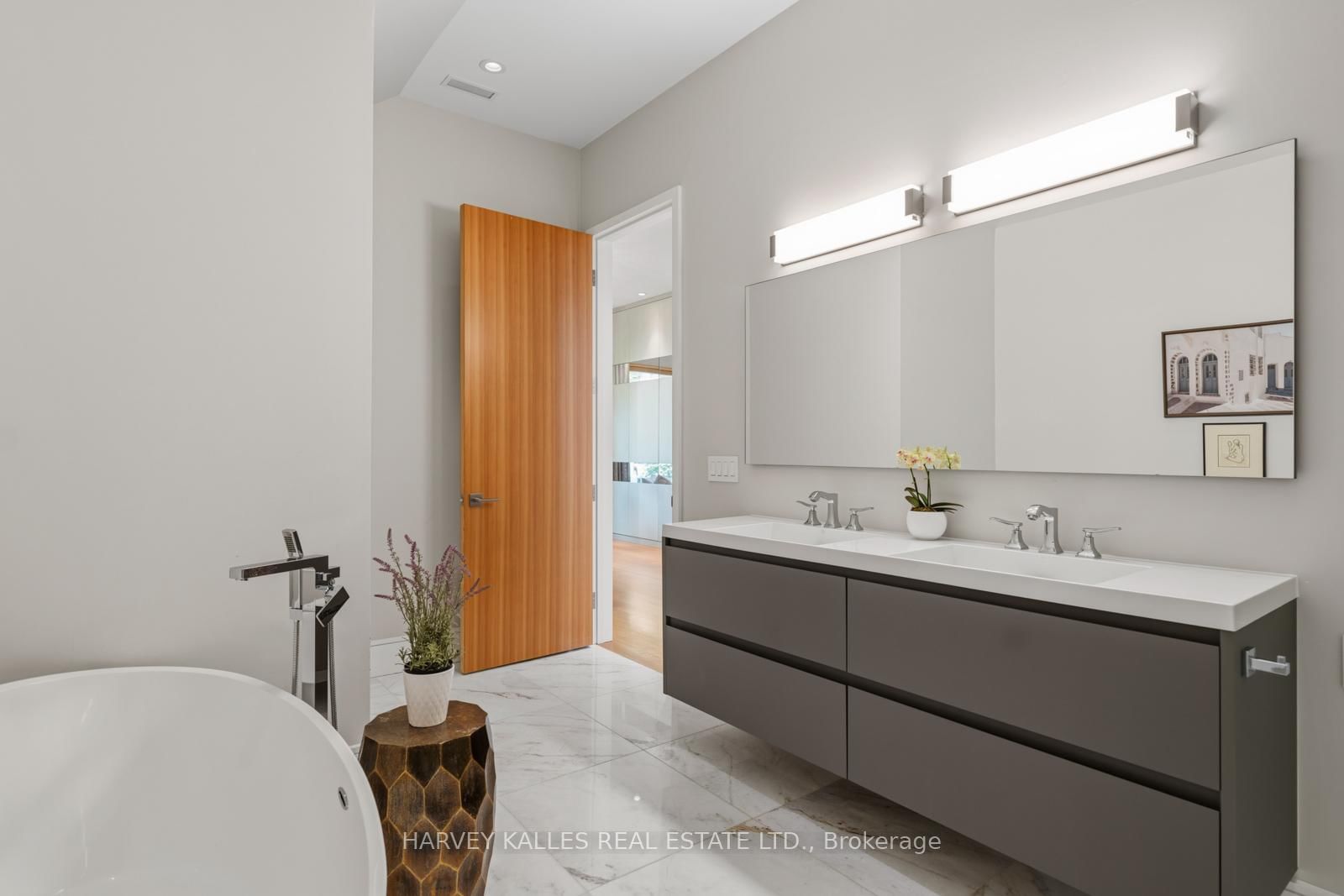 67 W Heath Street • Toronto, ON photo 39