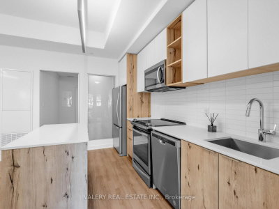 Unit 0125 — 39 Niagara Street — photo 5