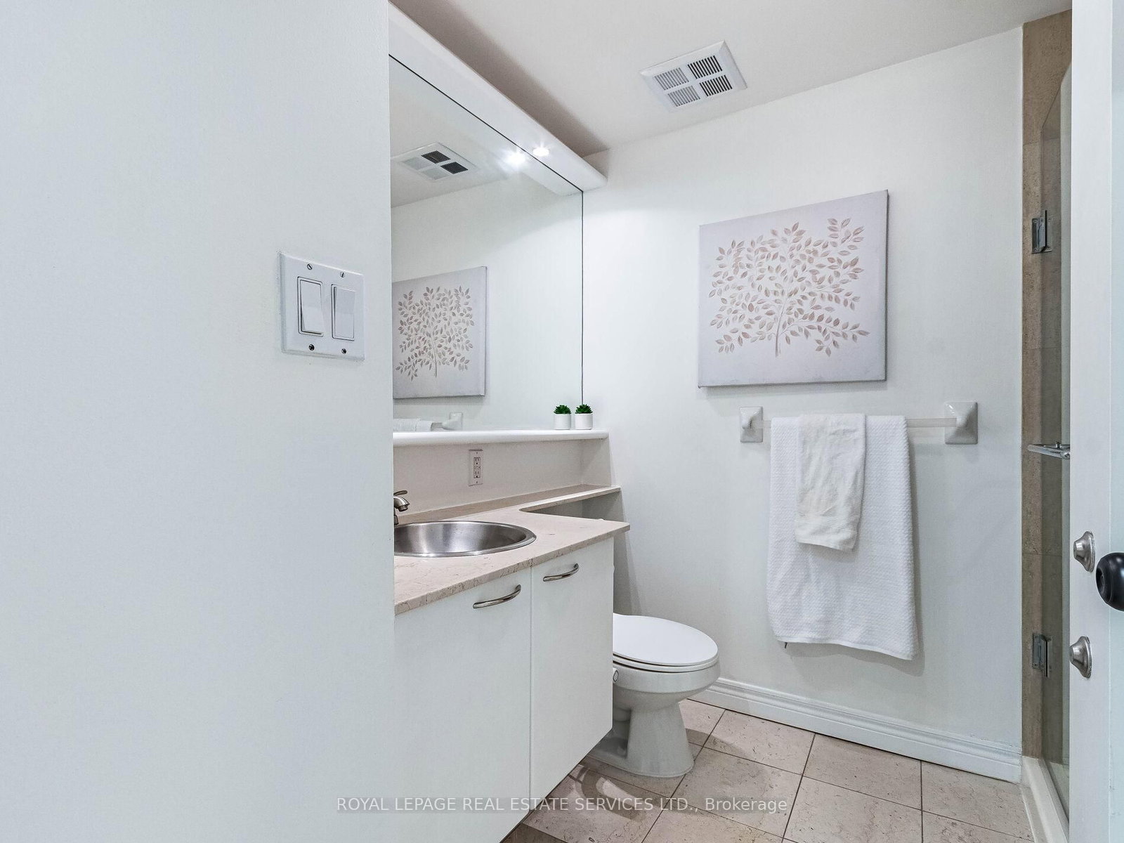 55 E Bloor Street • #802 • Toronto, ON photo 15