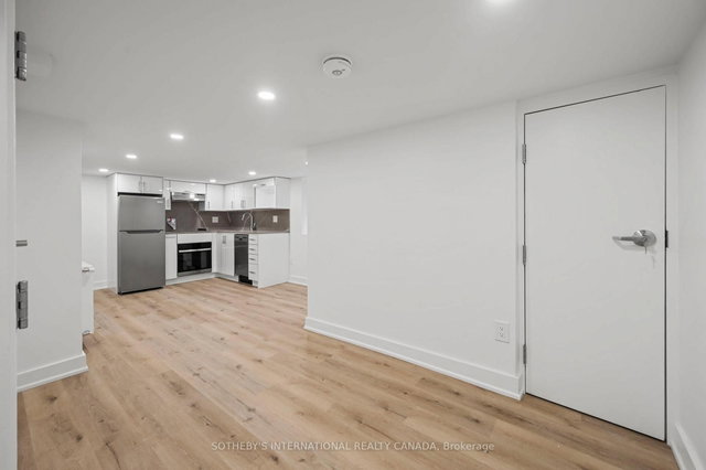 Bsmnt - 28 Strathgowan Avenue