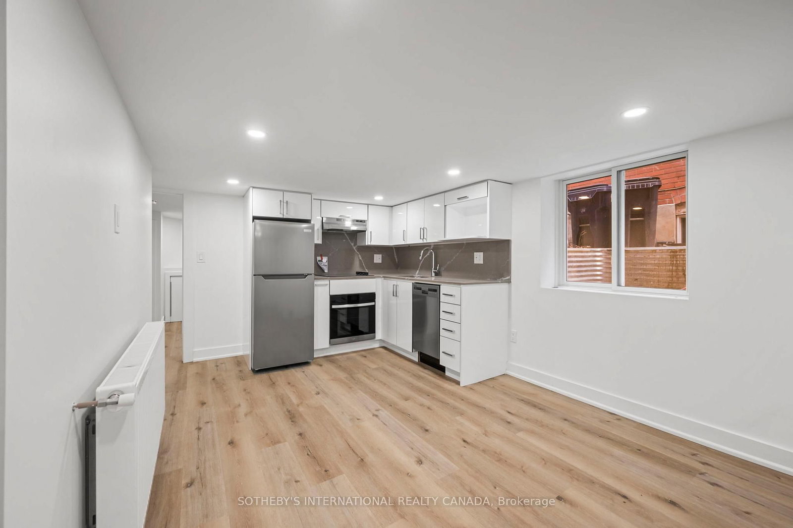 Bsmnt-28 Strathgowan Avenue, Toronto, ON, photo 5