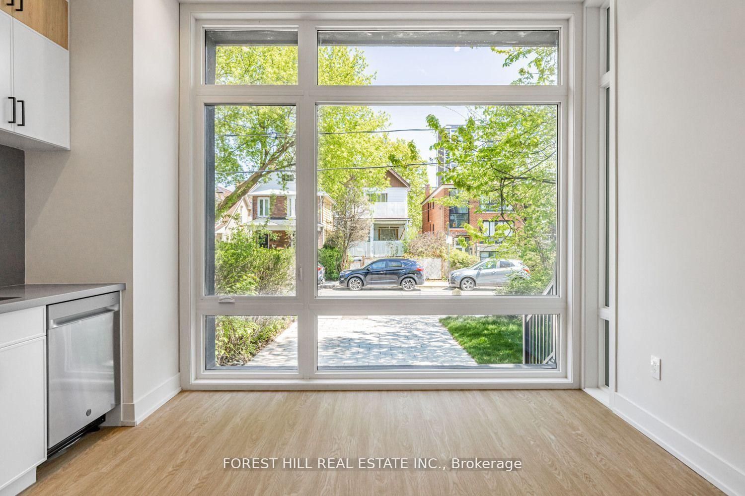 Main #1-124 Kenwood Avenue, Toronto, ON, photo 3