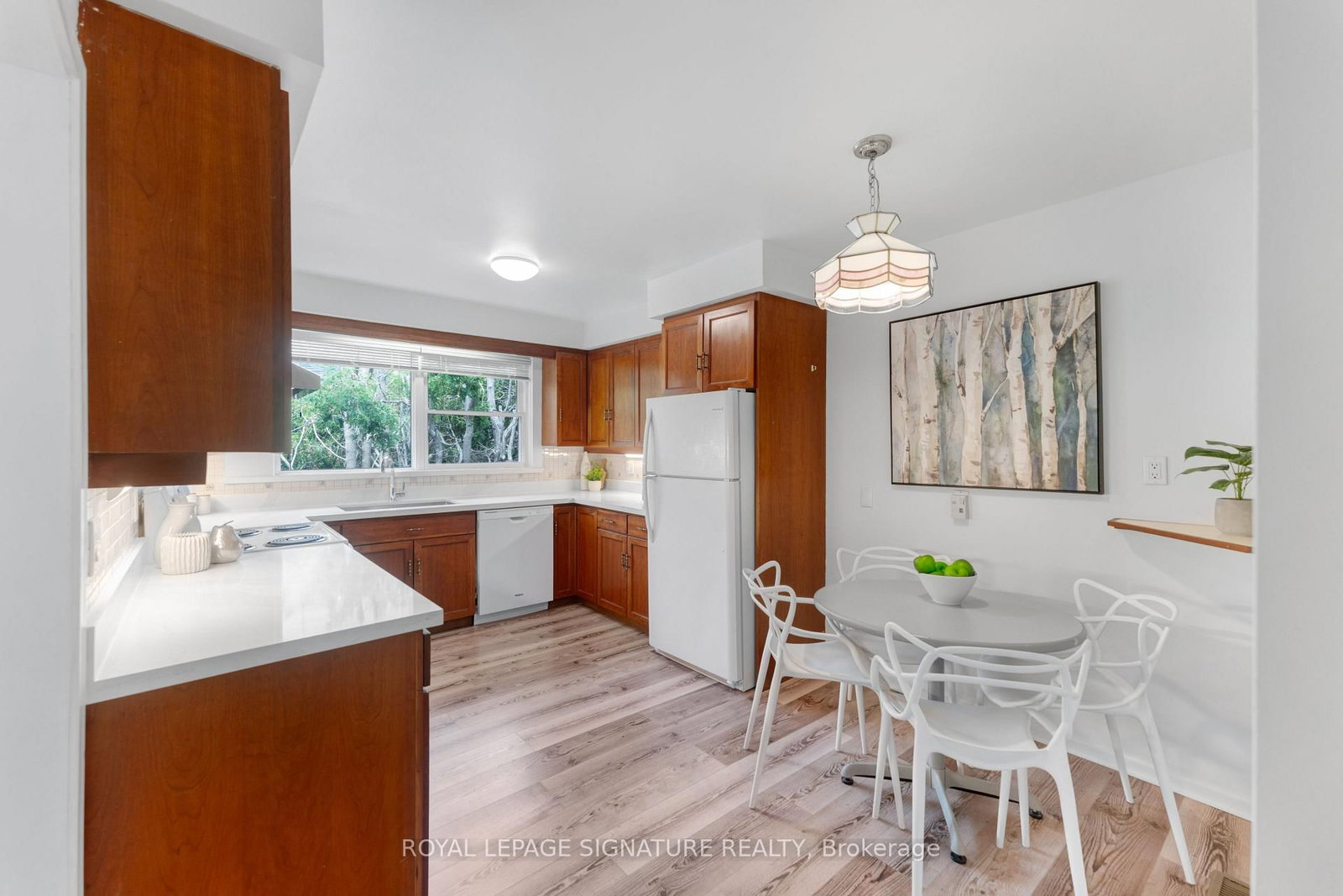 43 Viamede Crescent • Toronto, ON photo 9