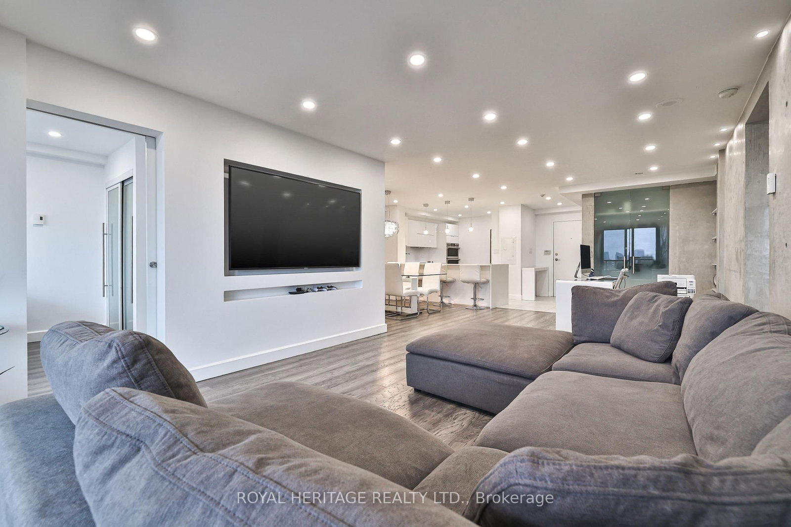 10 Torresdale Avenue • #801 • Toronto, ON photo 21