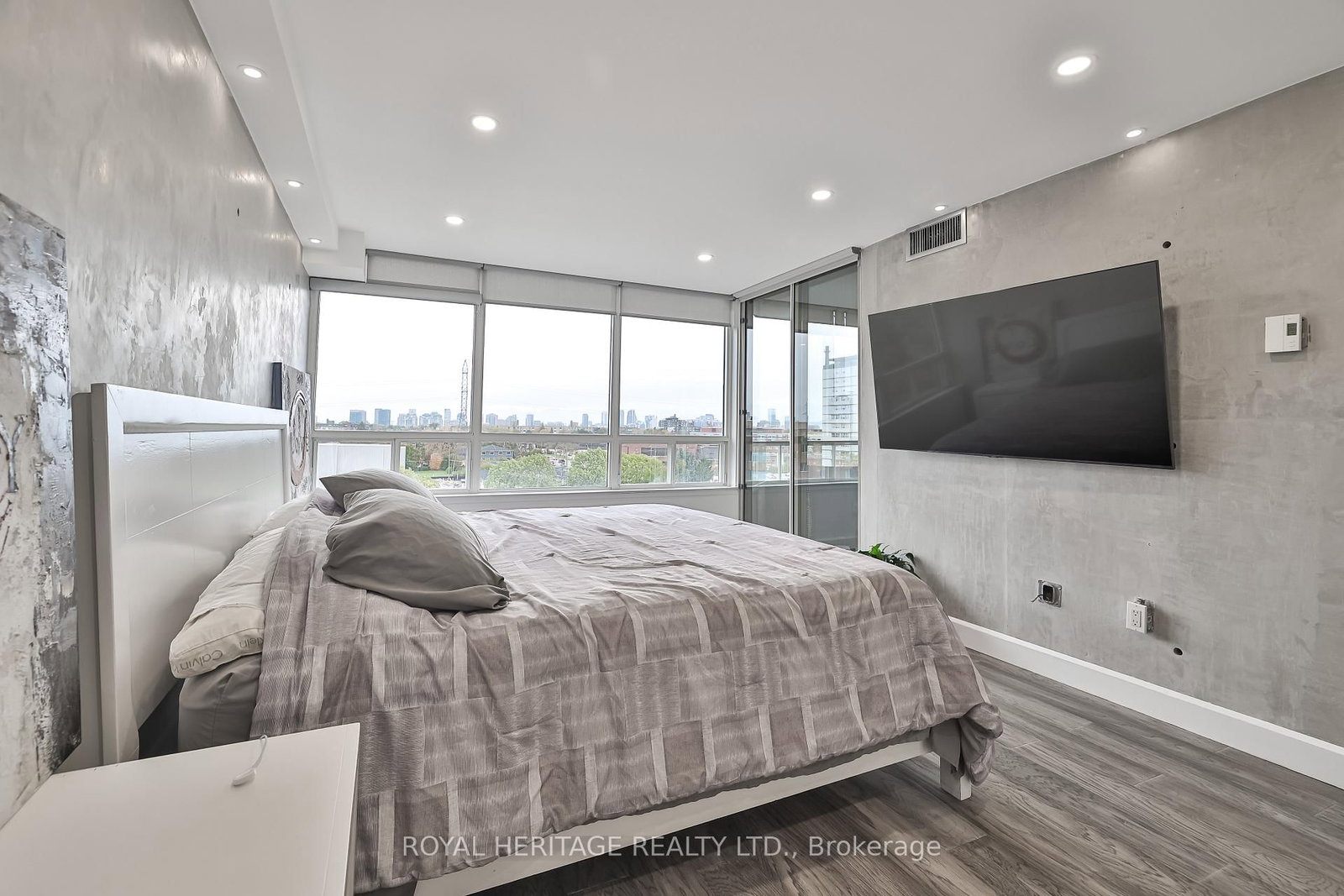 10 Torresdale Avenue • #801 • Toronto, ON photo 24