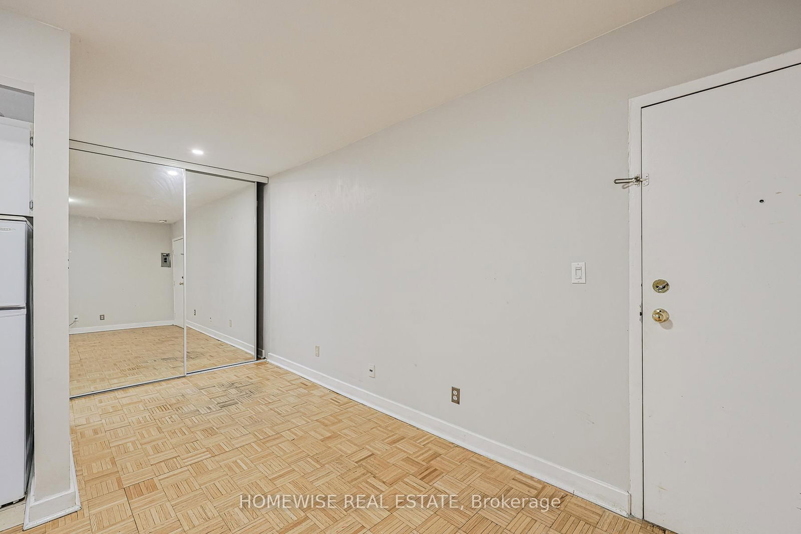 303-33 Maitland Street, Toronto, ON, photo 5
