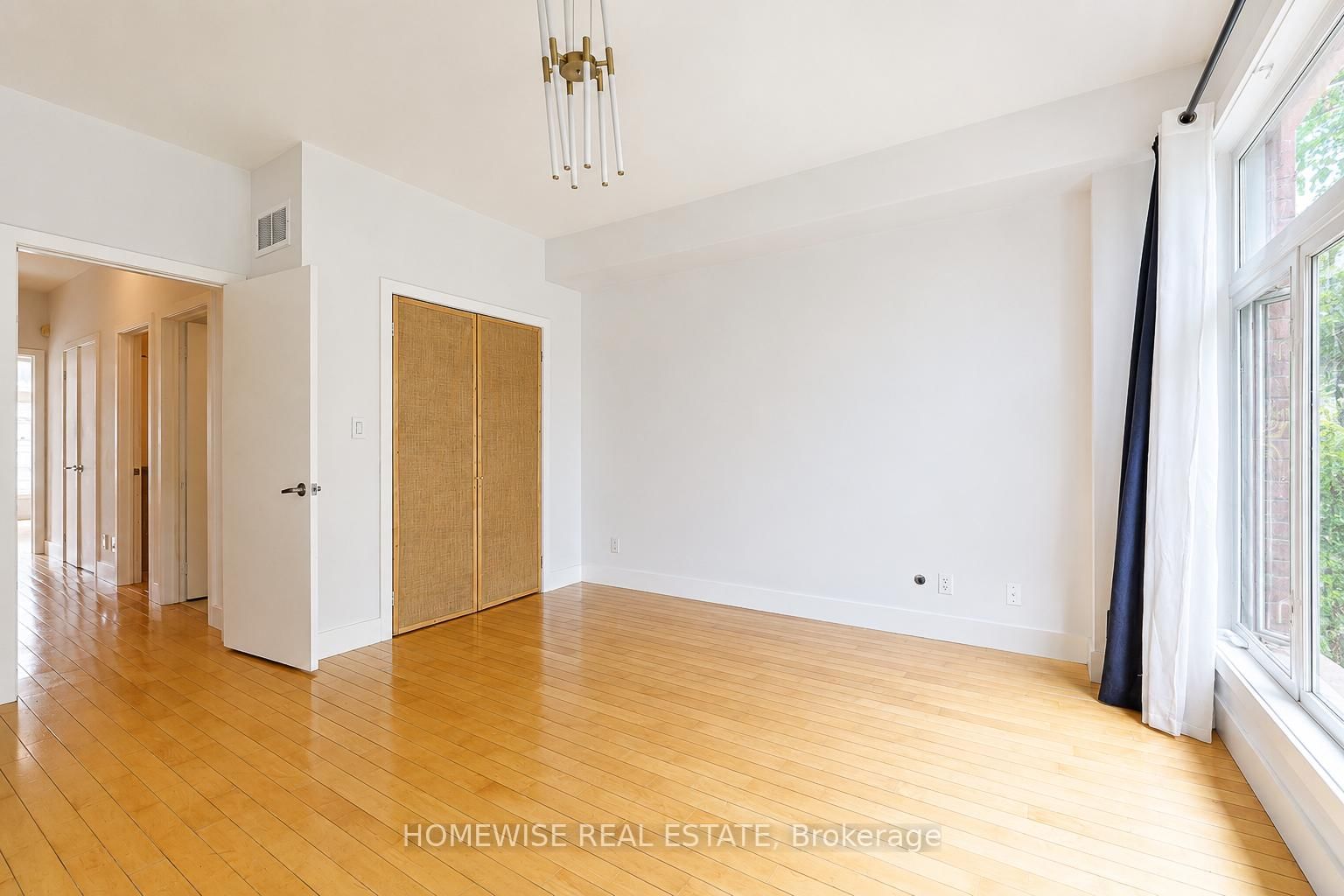 476 E King Street • Toronto, ON photo 14