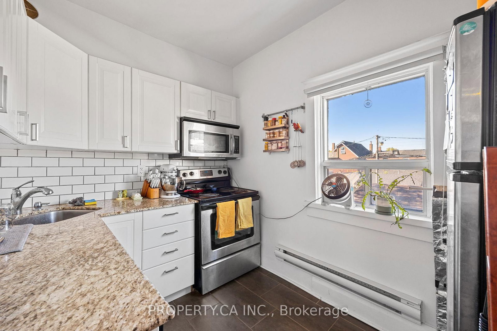 396 Roxton Road • Toronto, ON photo 19