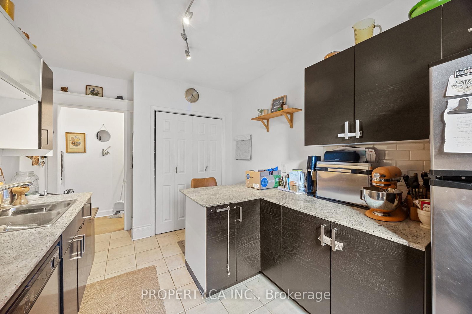 396 Roxton Road • Toronto, ON photo 29