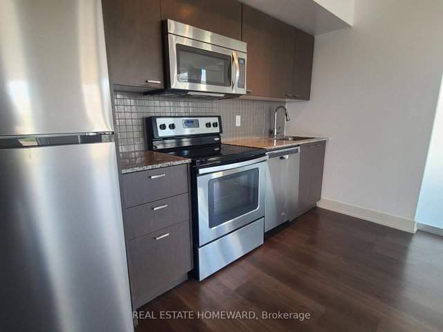 808 - 88 Sheppard Avenue E