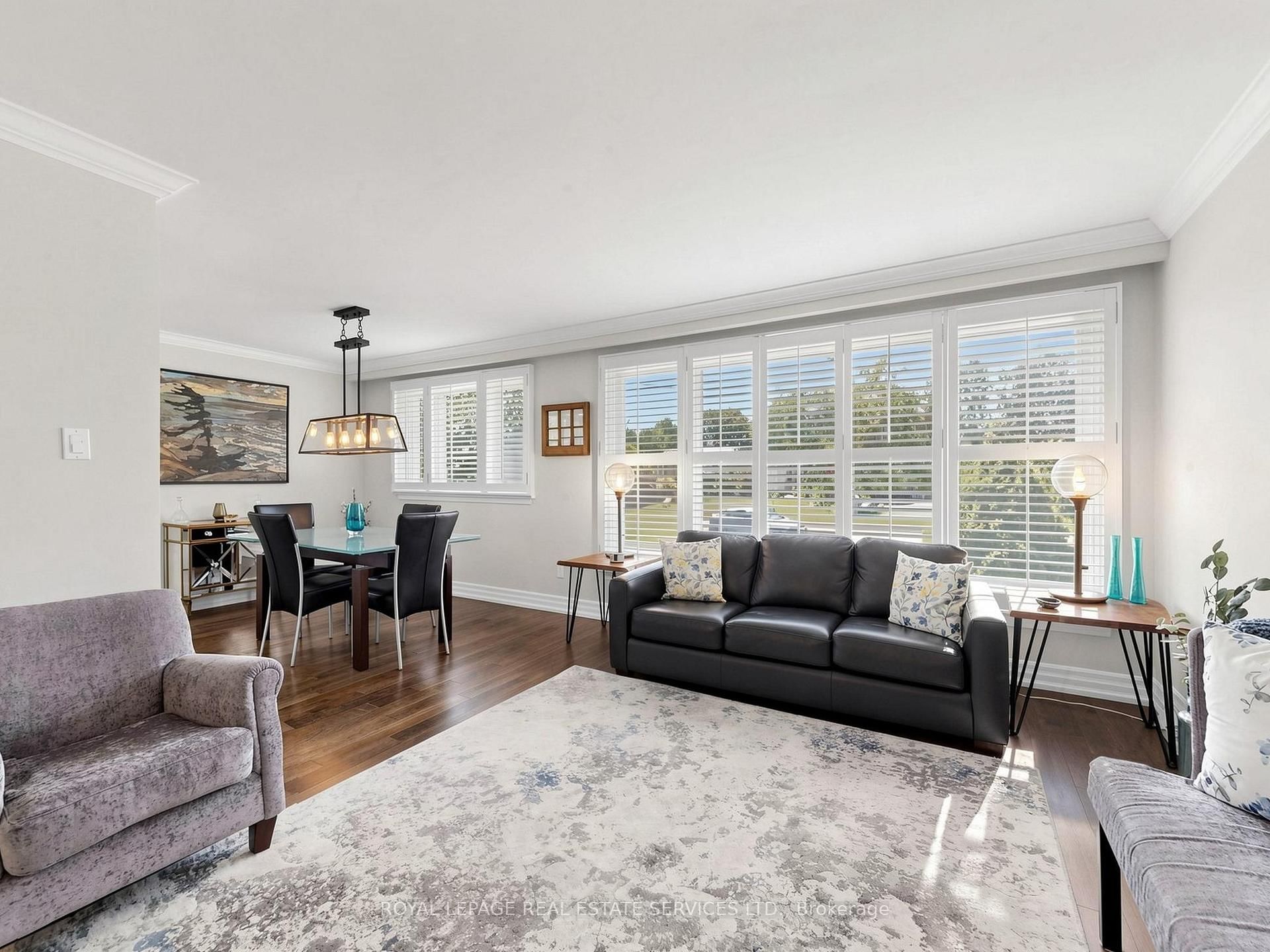 9 Coral Cove Crescent