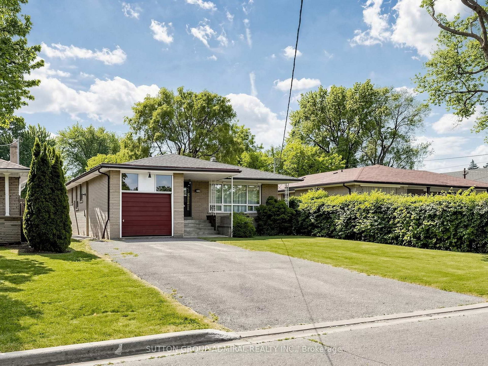 145 York Downs Drive • Toronto, ON photo 2