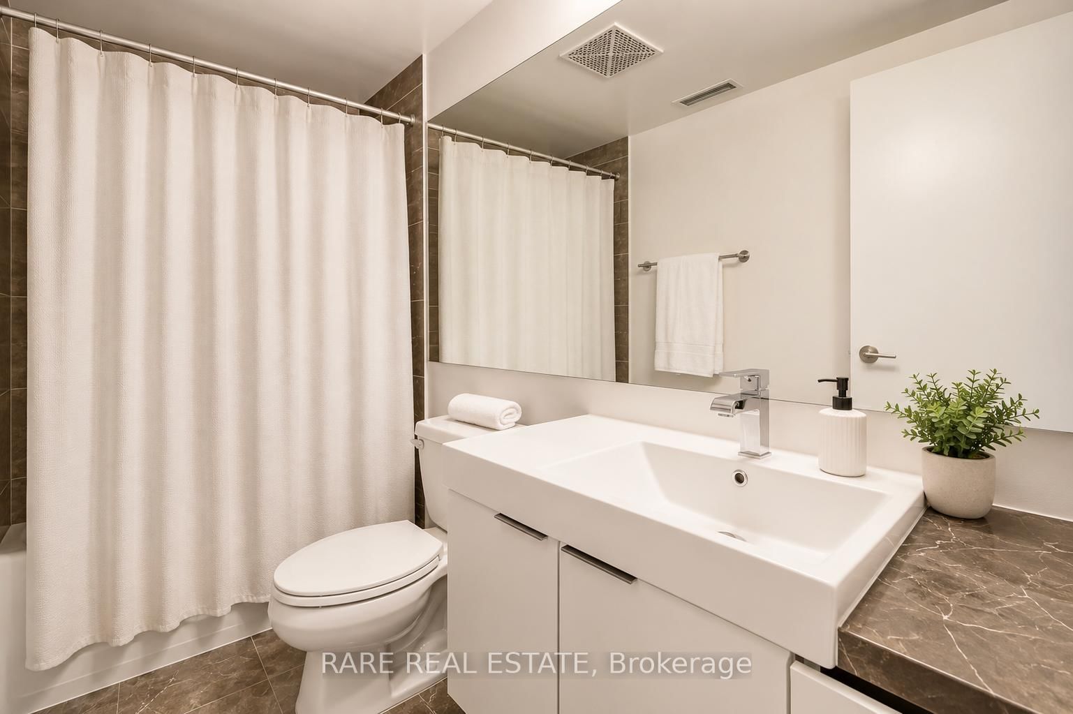 478 King Street W, Unit 905