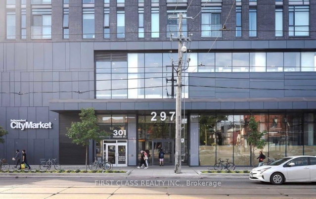 623 - 297 College Street