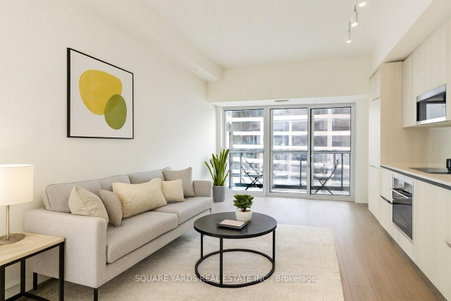 818 - 120 Broadway Avenue