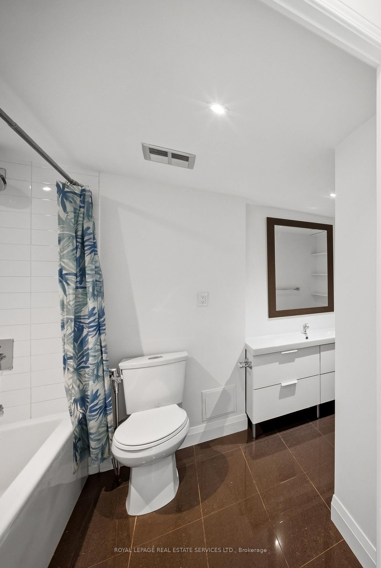 256 Jarvis Street, Unit 14C