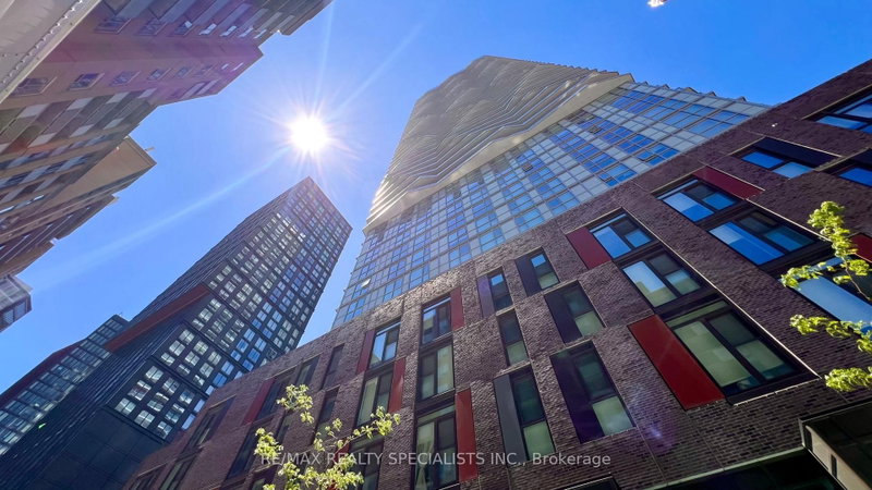 home for lease on 4011-100 Dalhousie Street