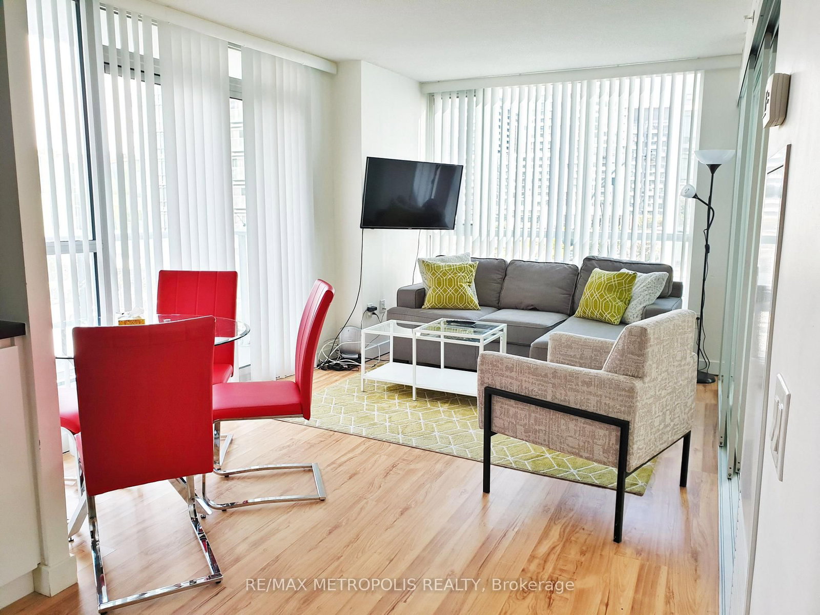 Listing Image 2