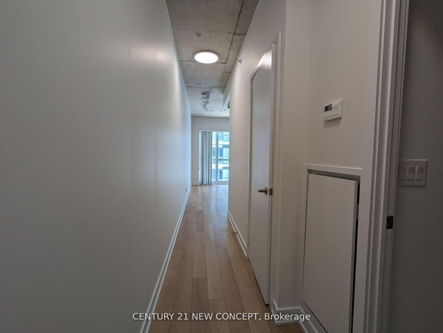 613 - 210 Simcoe Street