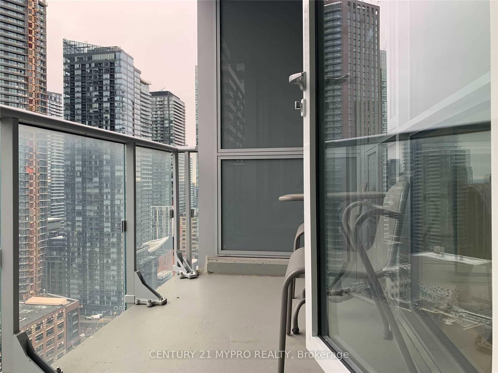 30 Nelson Street • #2306 • Toronto, ON photo 18