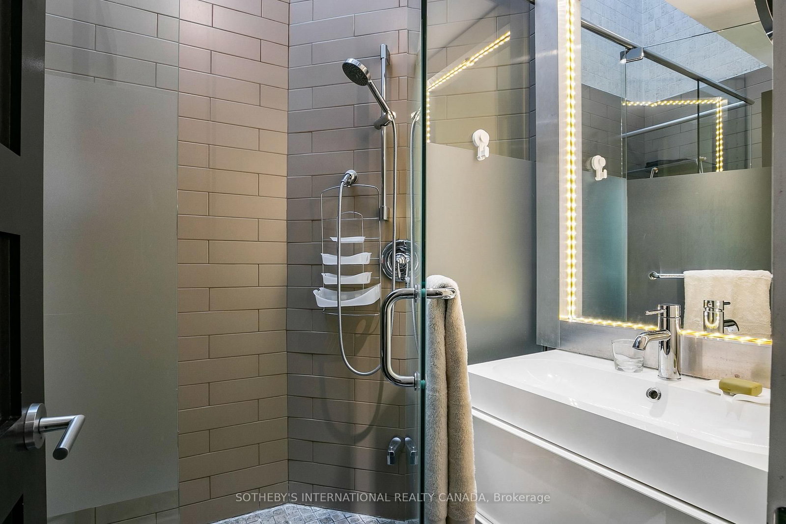 30 Sword Street • Toronto, ON photo 31