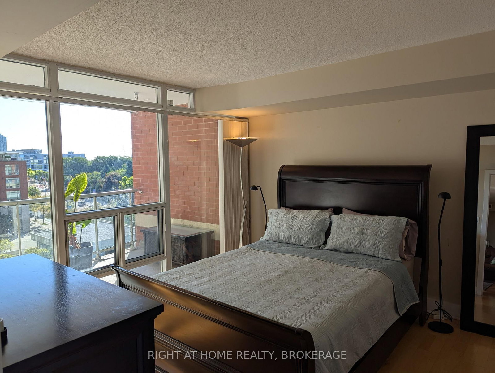 550 W Queens Quay • #608 • Toronto, ON photo 12