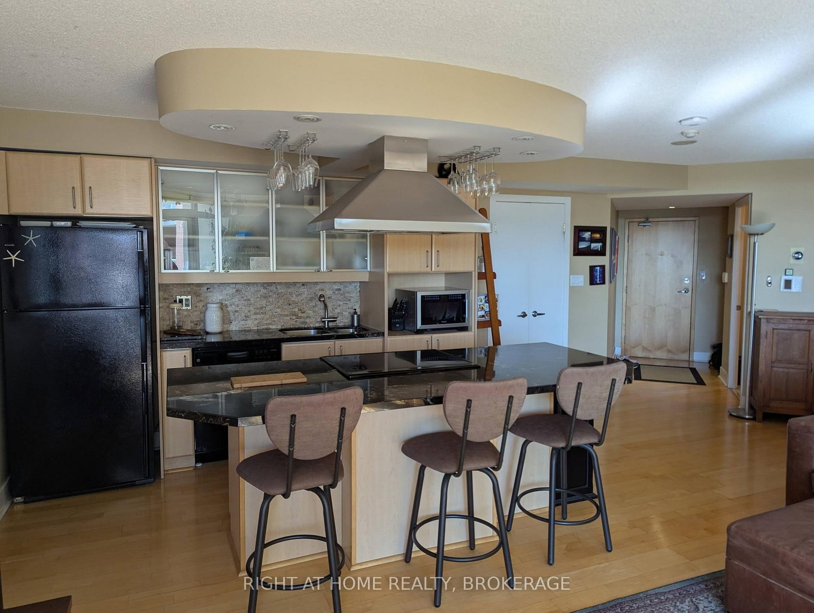 550 W Queens Quay • #608 • Toronto, ON photo 4