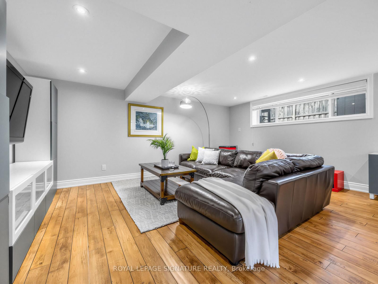 83 Berkinshaw Crescent • Toronto, ON photo 17