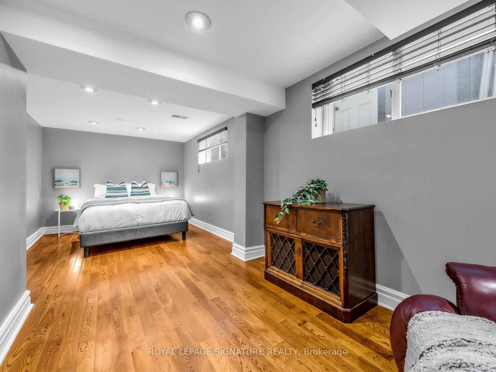 83 Berkinshaw Crescent • Toronto, ON photo 20