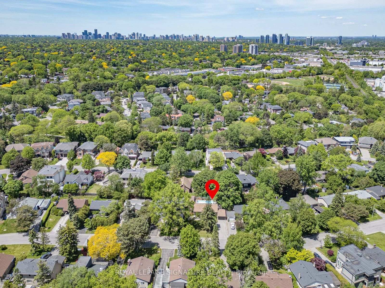 83 Berkinshaw Crescent • Toronto, ON photo 36