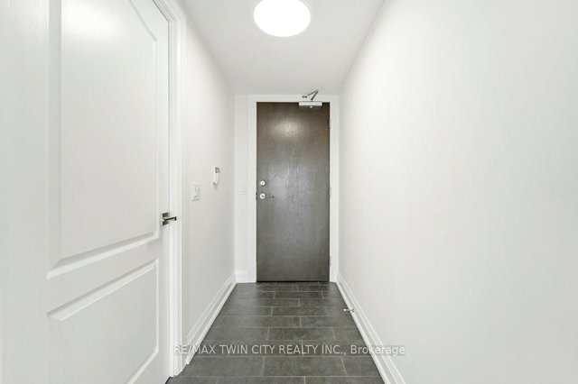 701 - 1103 Leslie Street