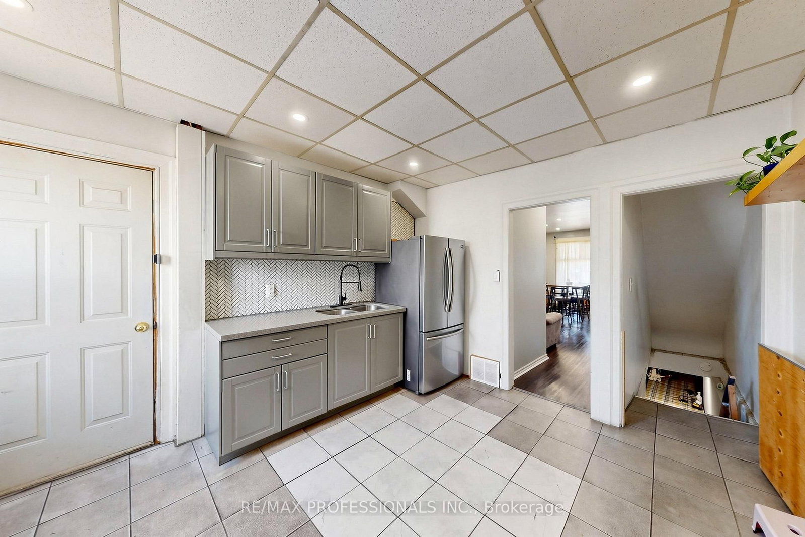 2 Muir Avenue • Toronto, ON photo 12