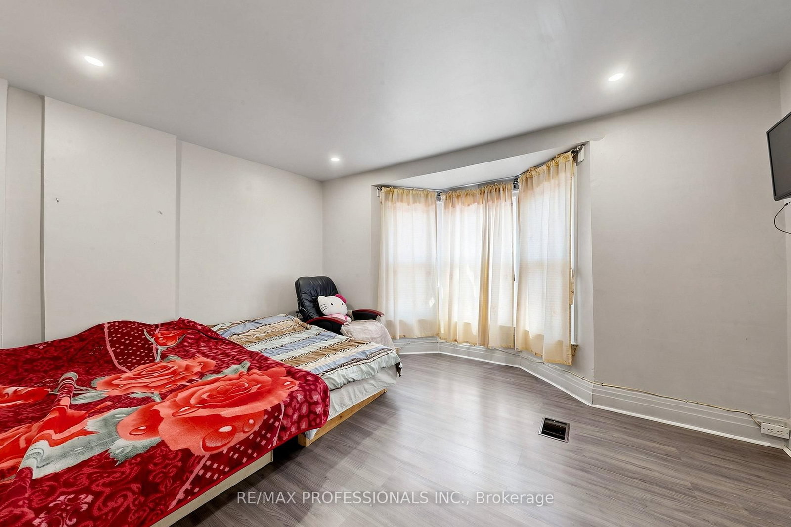 2 Muir Avenue • Toronto, ON photo 13