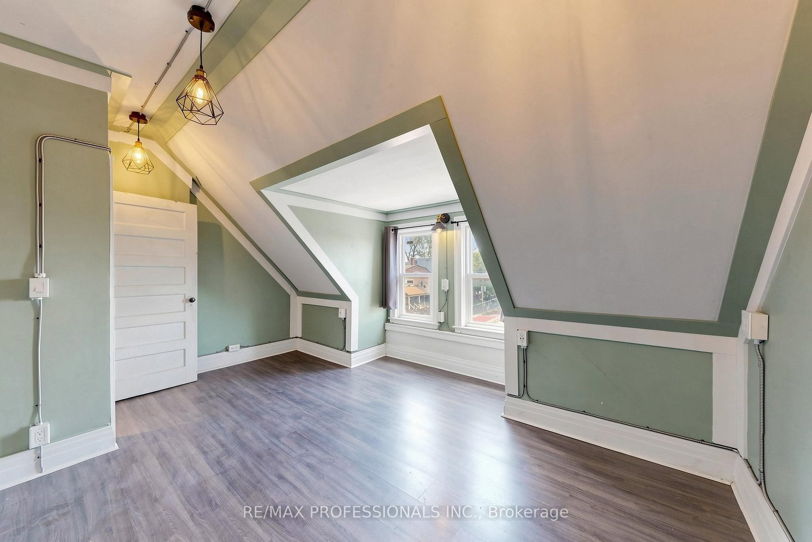 2 Muir Avenue • Toronto, ON photo 23