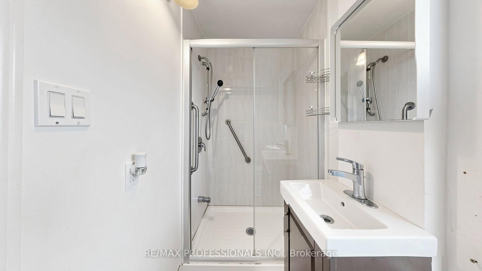 2 Muir Avenue • Toronto, ON photo 6