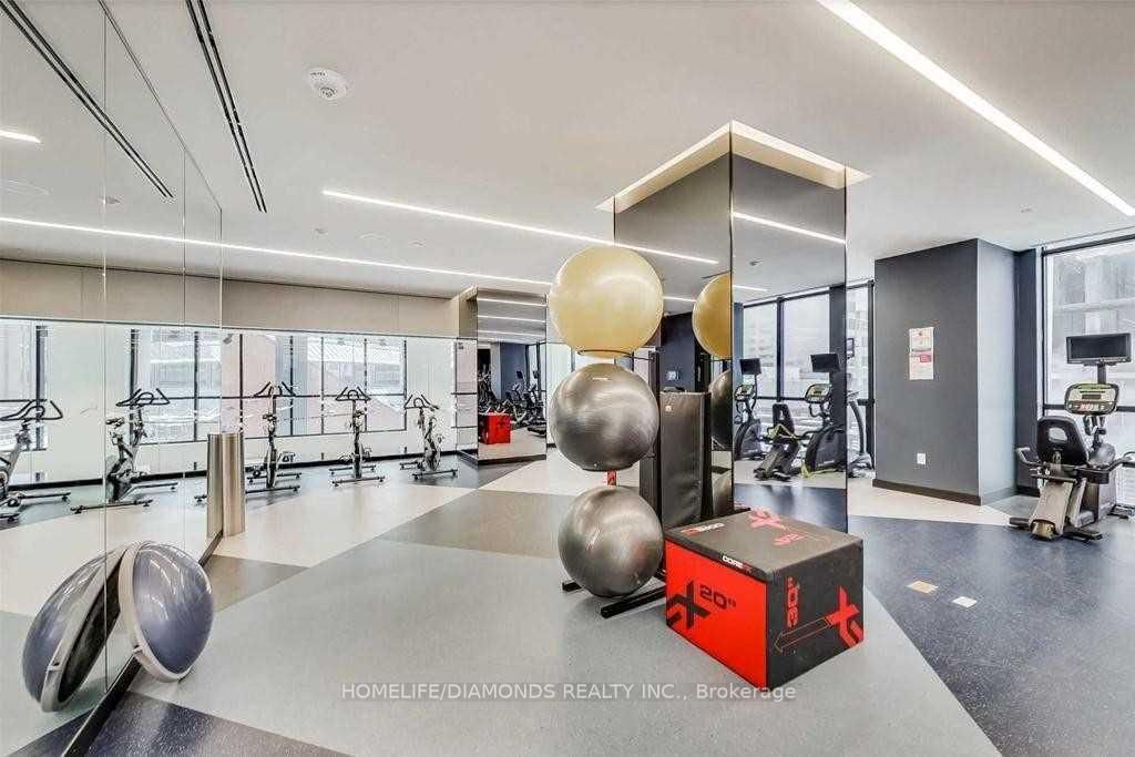 1 Yorkville Avenue • #3302 • Toronto, ON photo 21