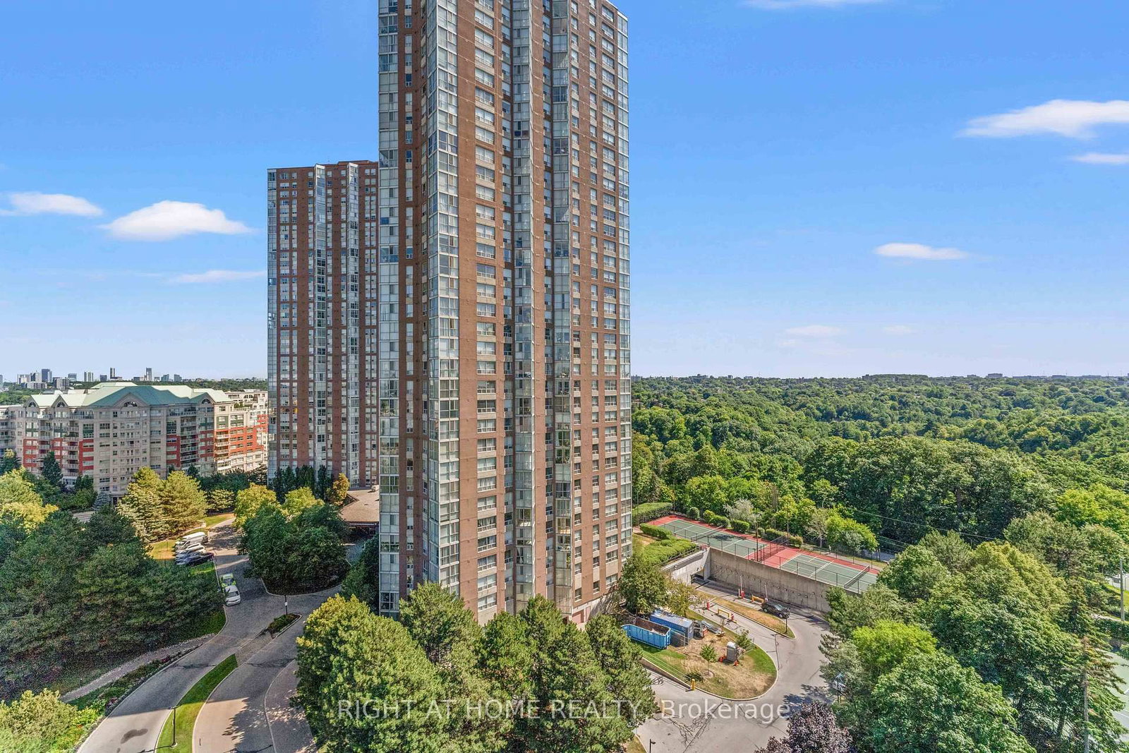 3 Concorde Place • #1503 • Toronto, ON photo 23