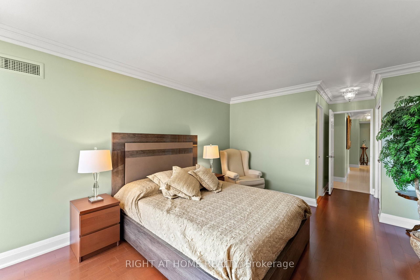 3 Concorde Place • #1503 • Toronto, ON photo 35