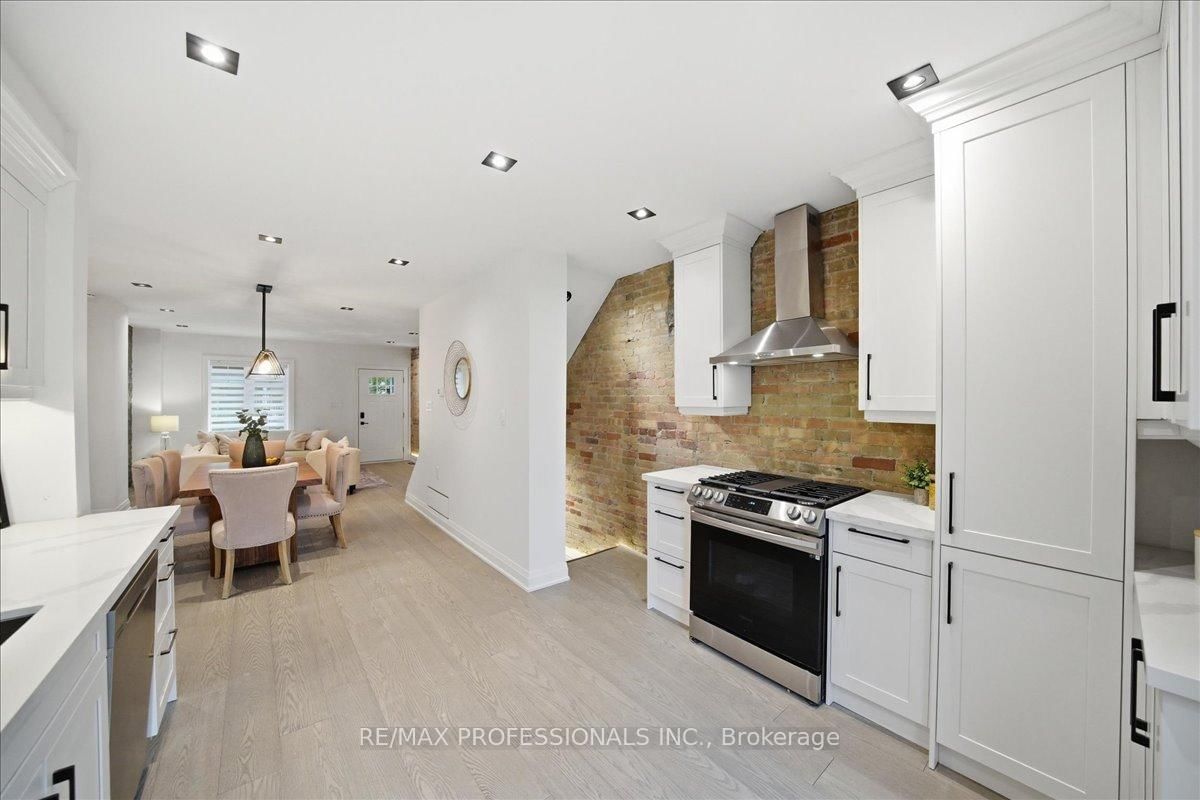 777 Dufferin Street • Toronto, ON photo 13