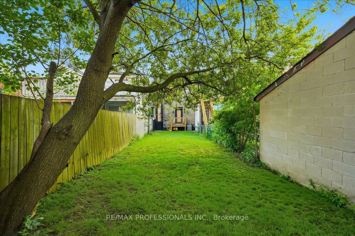 777 Dufferin Street • Toronto, ON photo 42