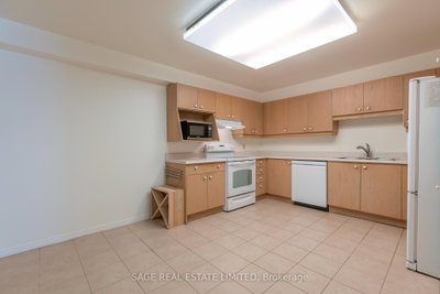 25 George Street • #302 • Toronto, ON
