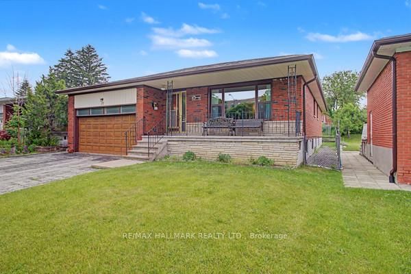 17 Chalet Road