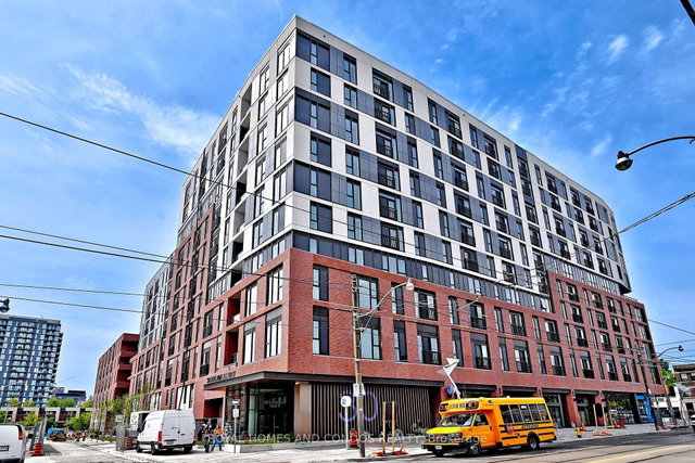 1510 - 10 Oak Street