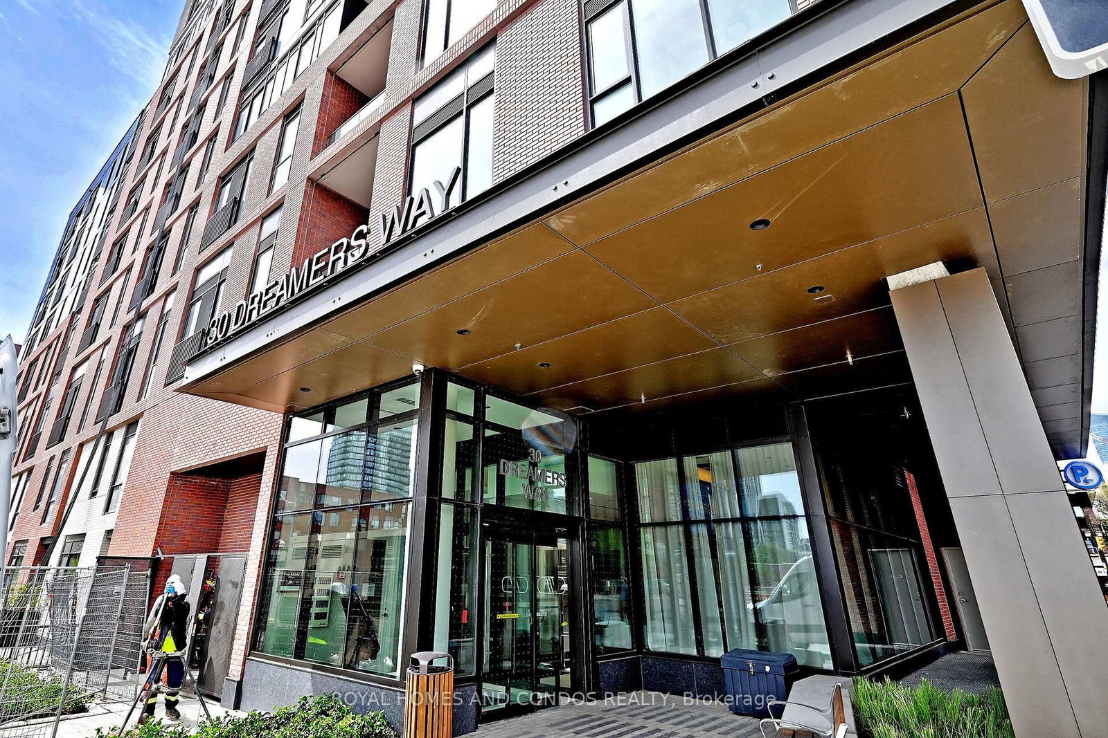 1510-10 Oak Street, Toronto, ON, photo 2